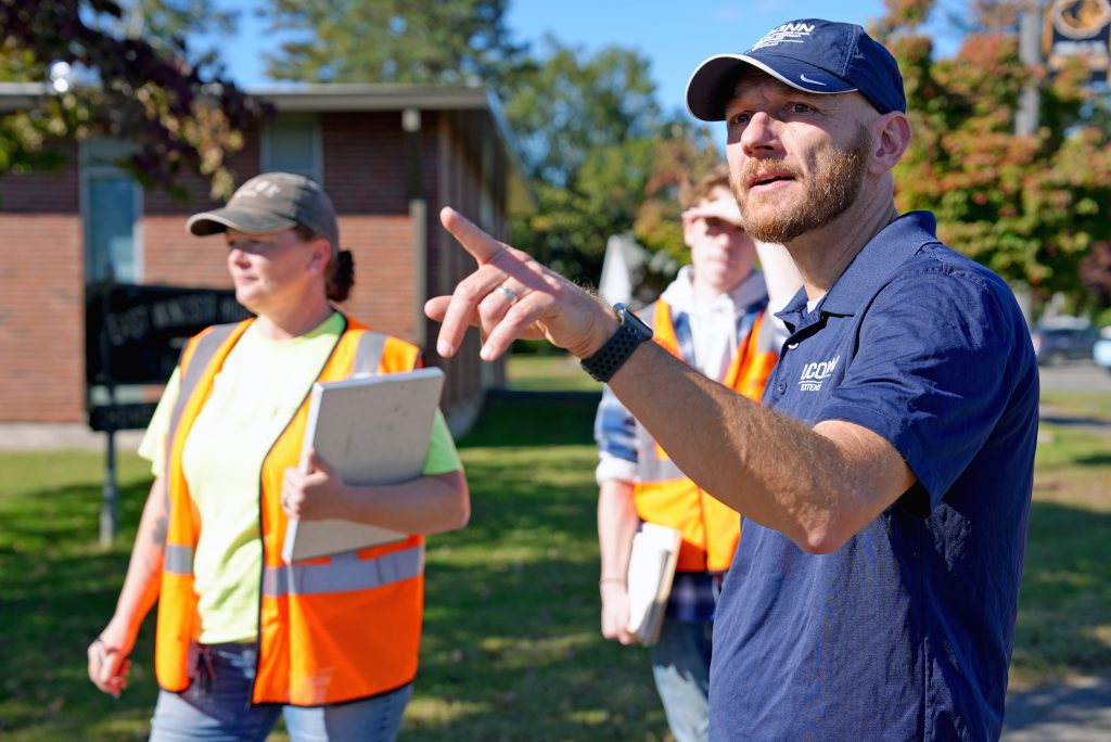 people in high-vis vests